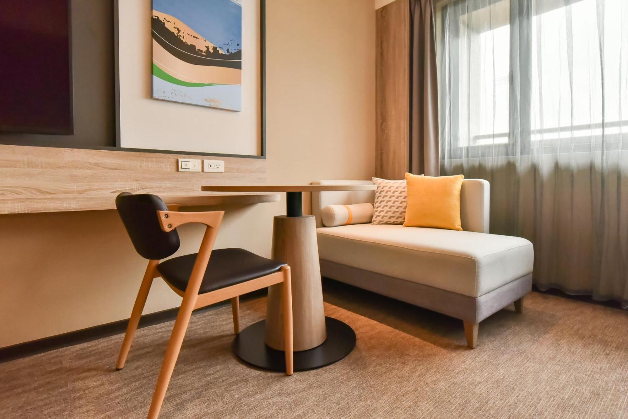 Holiday Inn Taoyuan Airport By Ihg Dayuan Exterior photo